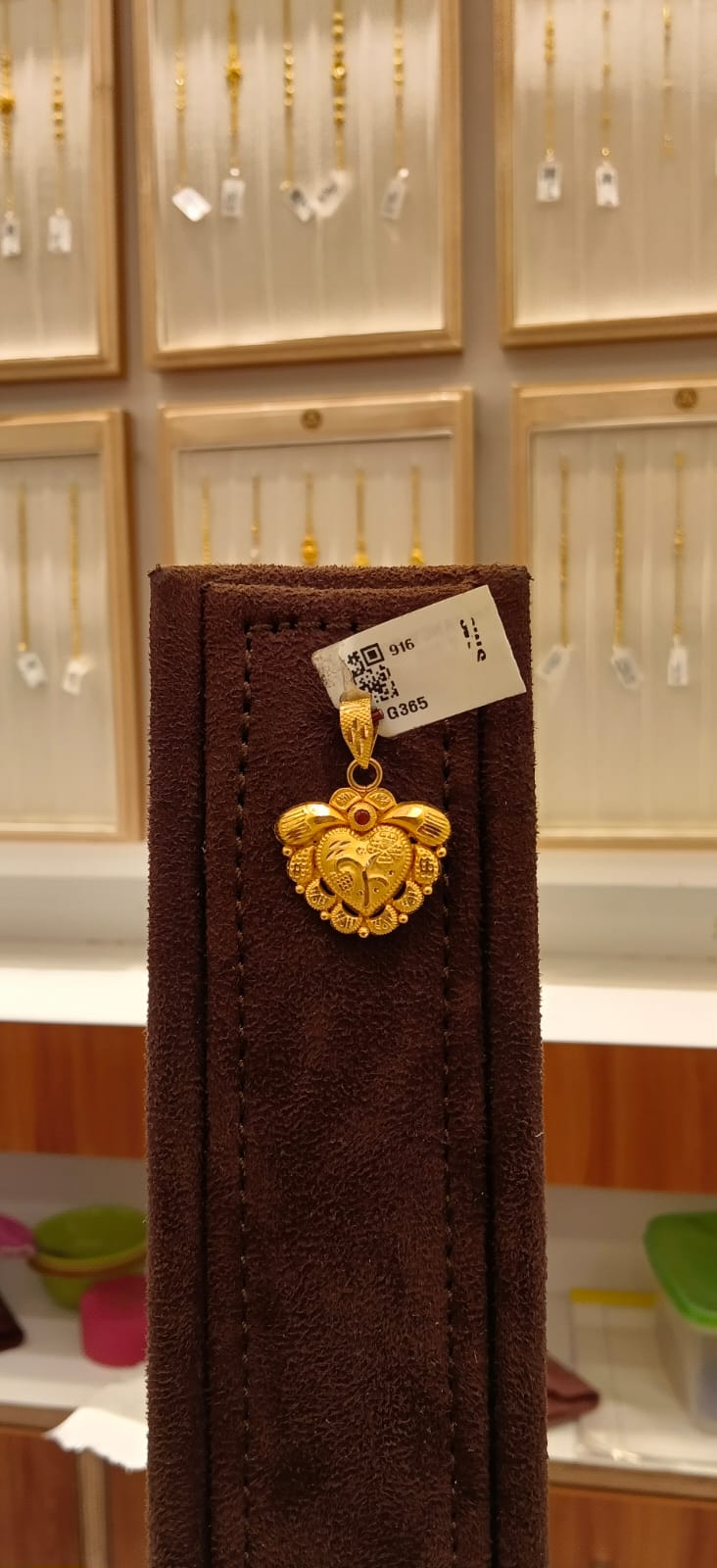 Single Hook Dollar